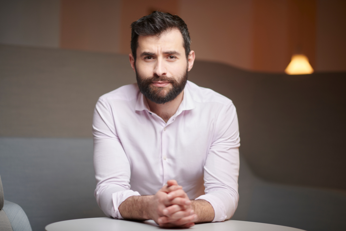 Fb Link (1200 × 800Px)